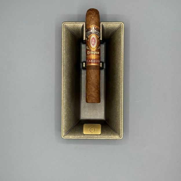 صورة Alec Bradley Tempus Nicragua 