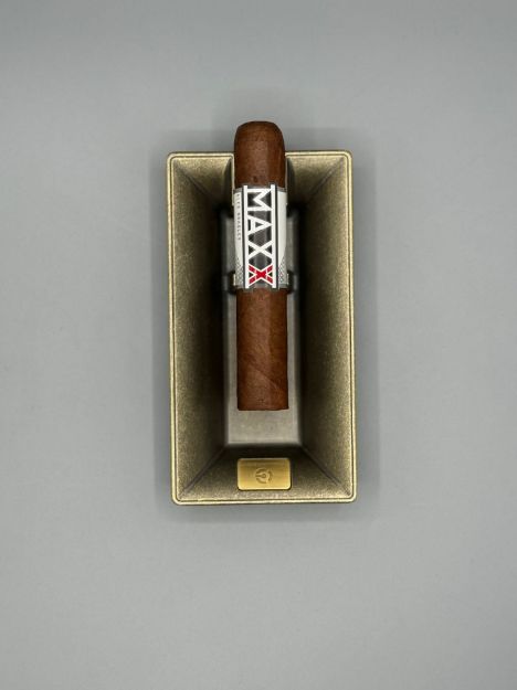 صورة Alec Bradley Maxx Fixx