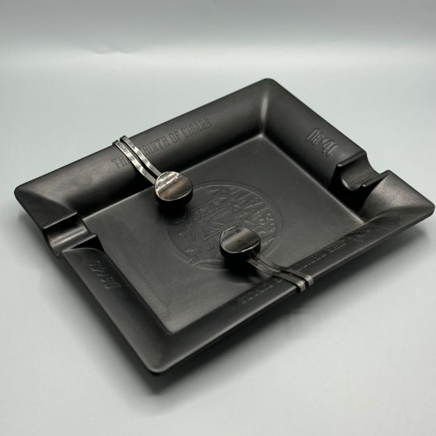 صورة Ashtray With Clips