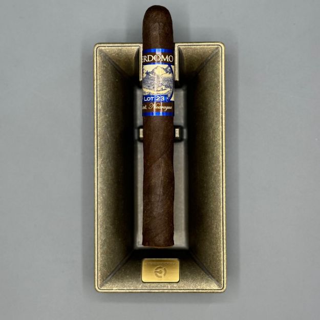 صورة Perdomo Lot 23 Maduro Toro