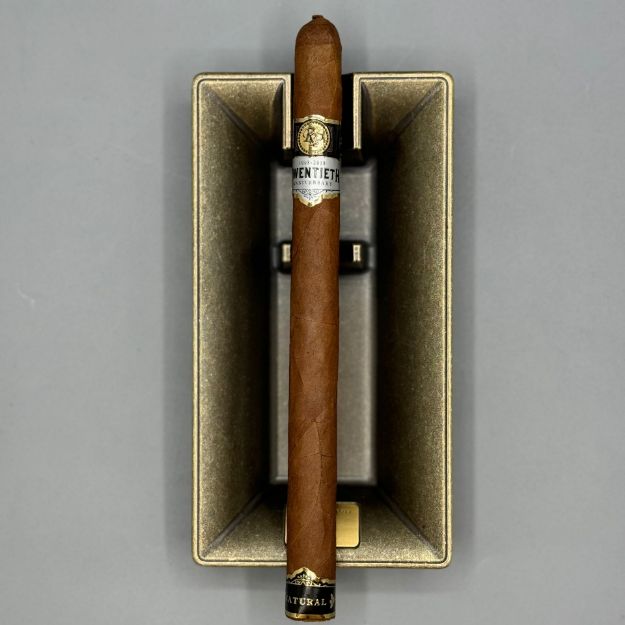 صورة Rocky Patel 20th Lancero Natural