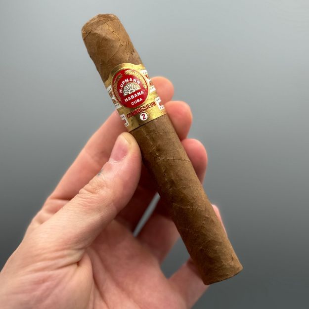 صورة H.upmann connossieur no 2