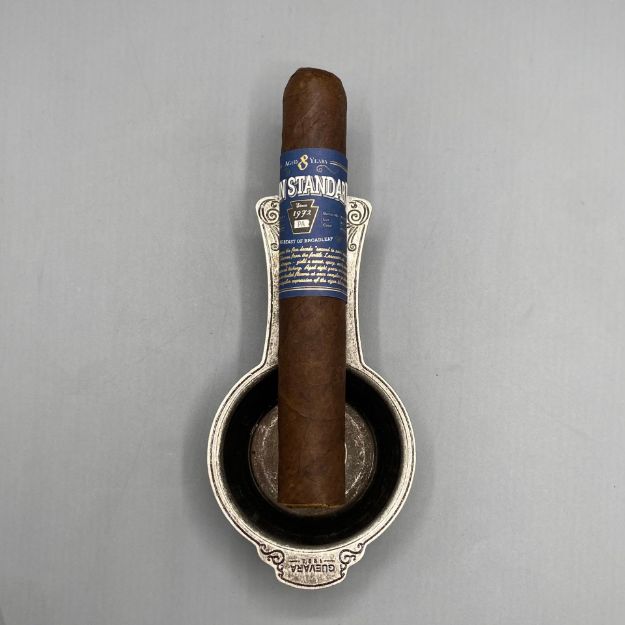 صورة Penn Standard