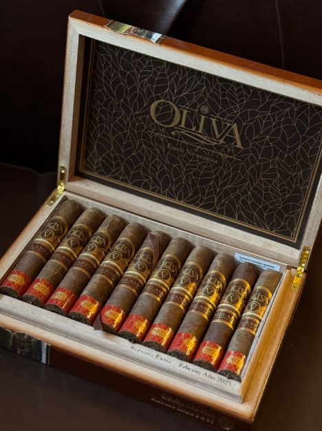 صورة Oliva melanio limited edition 2025
