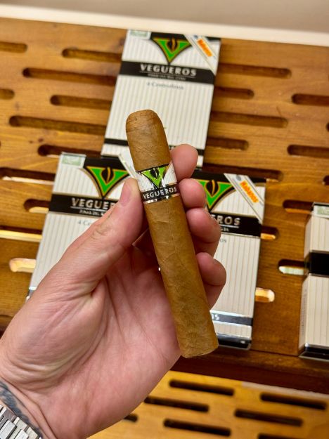 صورة Vegueros 4 Centofinos